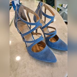 Lauren Conrad Agate blue size 7.